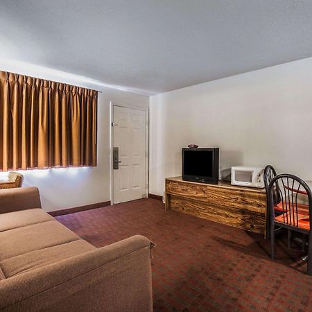 Rodeway Inn Hurricane - Zion National Park Area Extérieur photo
