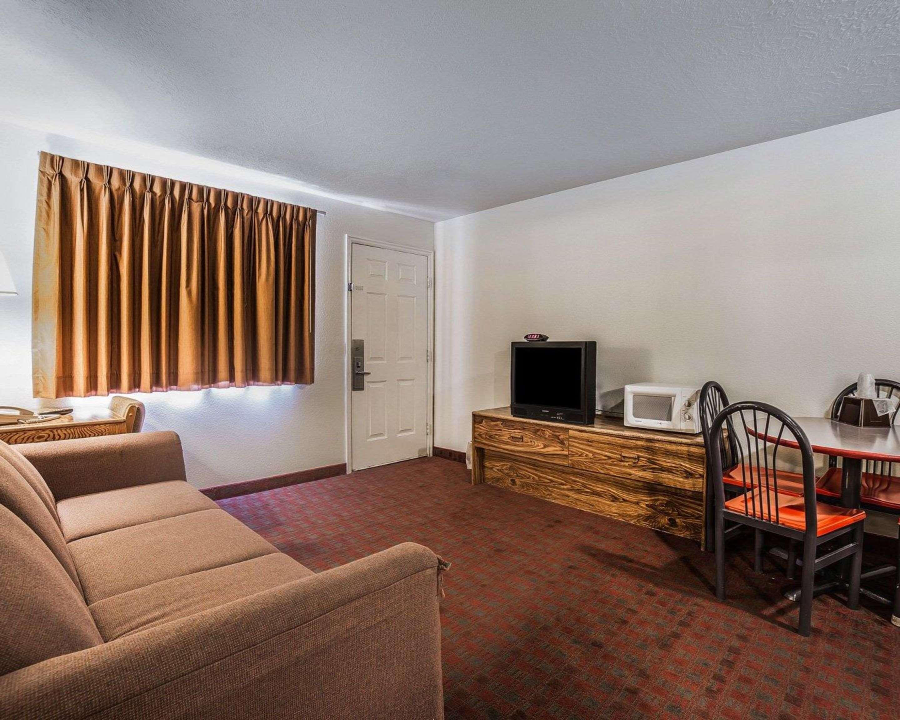 Rodeway Inn Hurricane - Zion National Park Area Extérieur photo