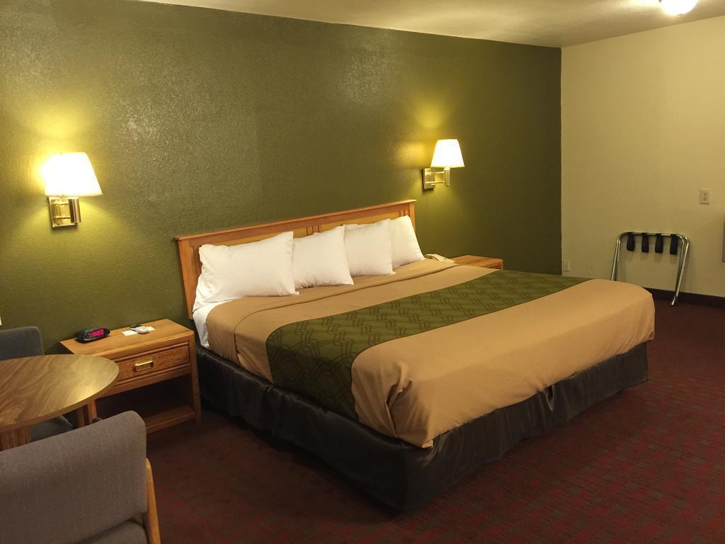 Rodeway Inn Hurricane - Zion National Park Area Extérieur photo