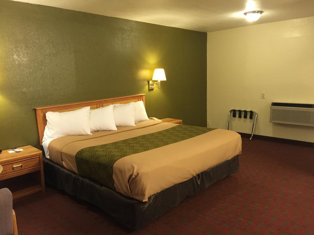 Rodeway Inn Hurricane - Zion National Park Area Extérieur photo